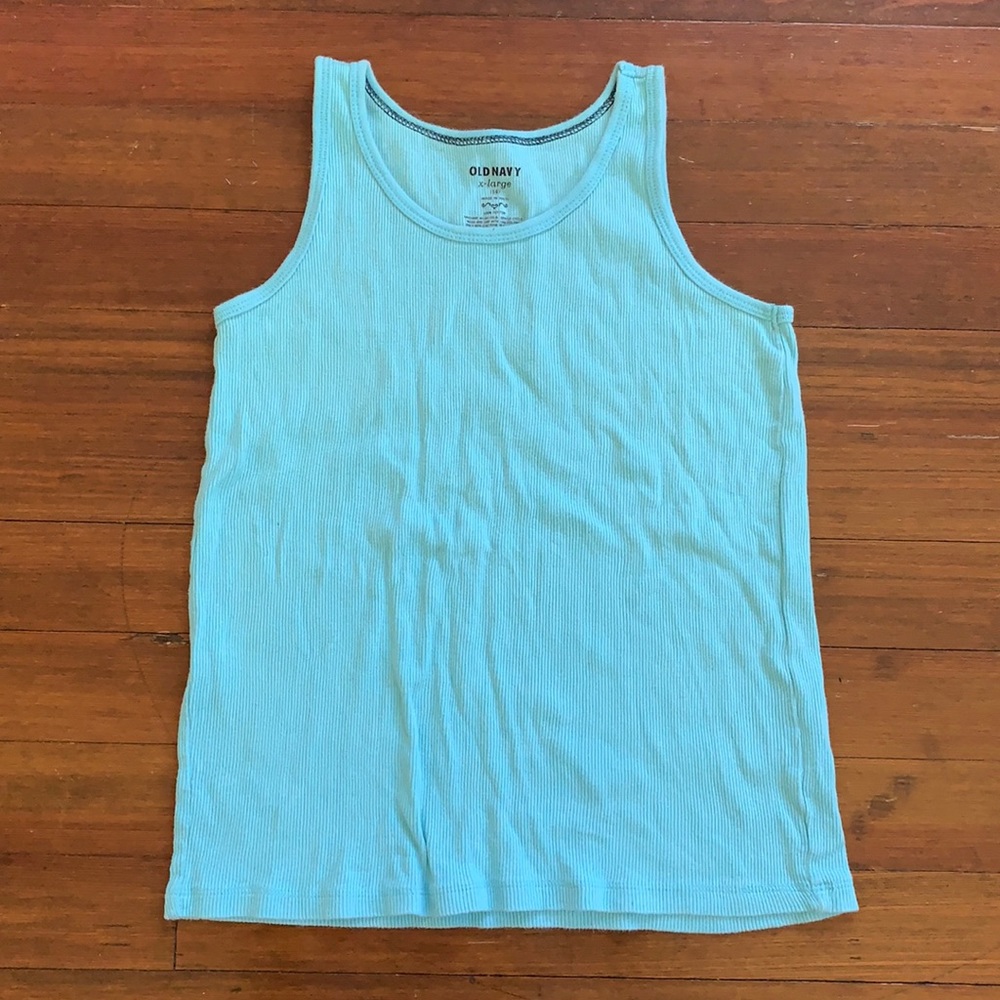 blue tank top